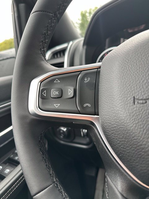 New 2026 RAM 3500 Big Horn AWD/4WD image 15