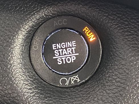 Used 2019 Jeep Cherokee Limited AWD/4WD image 26