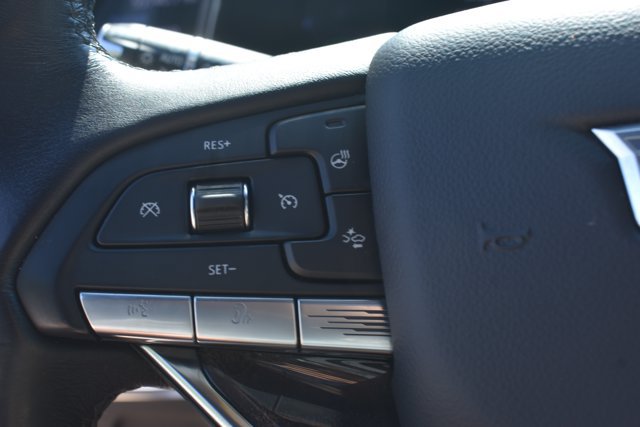 Used 2021 Cadillac Escalade ESV Premium Luxury RWD image 24