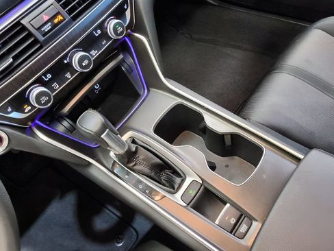 Used 2019 Honda Accord EX image 21