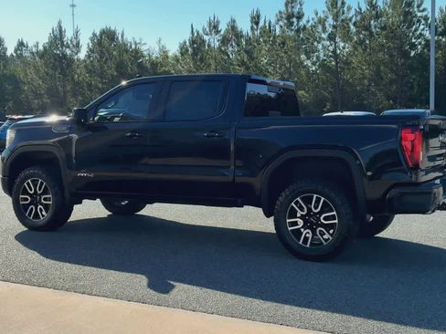 Used 2021 GMC Sierra 1500 AT4 w/ AT4 Value Package AWD/4WD image 6