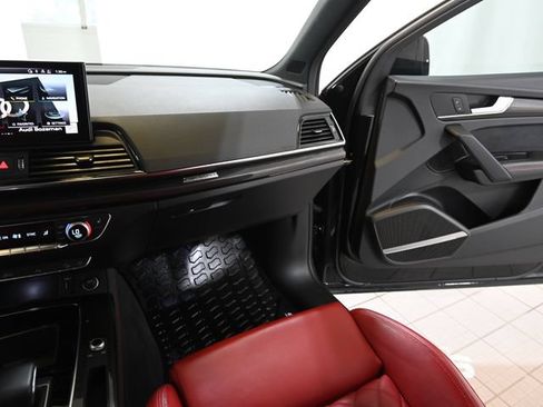 Used 2023 Audi SQ5 Premium Plus w/ Premium Plus Package AWD/4WD image 29