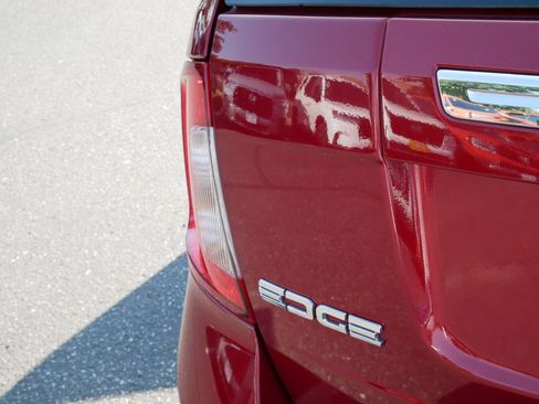 Used 2014 Ford Edge Limited w/ Equipment Group 302A AWD/4WD image 17