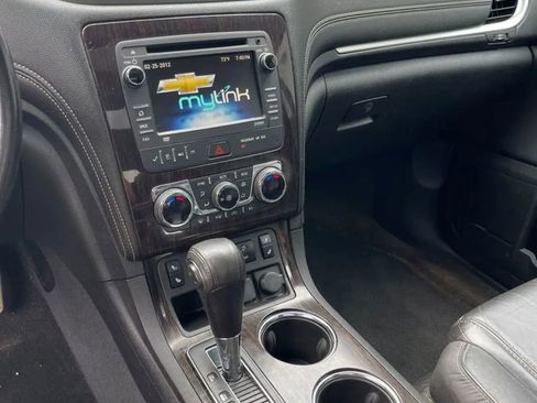 Used 2015 Chevrolet Traverse LT AWD/4WD image 19