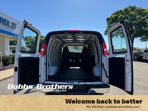 New 2026 Chevrolet Express 2500 w/ Driver Convenience Package RWD image 31
