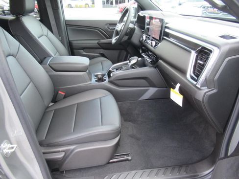 New 2026 GMC Canyon Elevation w/ Convenience Package RWD image 11