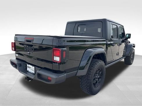 Used 2021 Jeep Gladiator Willys image 4
