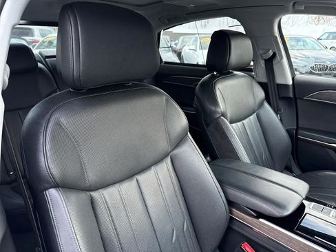 Used 2021 Audi A8 L 3.0T w/ Executive Plus Package image 23