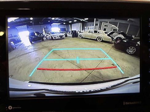 Used 2020 Toyota C-HR LE image 34