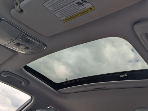 Used 2018 Hyundai Sonata Limited image 15