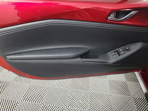 Certified 2022 MAZDA MX-5 Miata RF Grand Touring RWD image 9