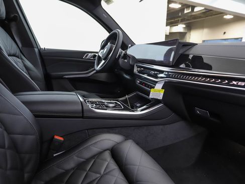 New 2026 BMW X5 xDrive50e image 30
