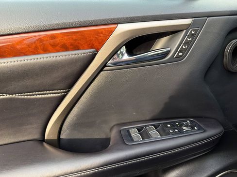 Used 2019 Lexus RX 350L AWD image 36