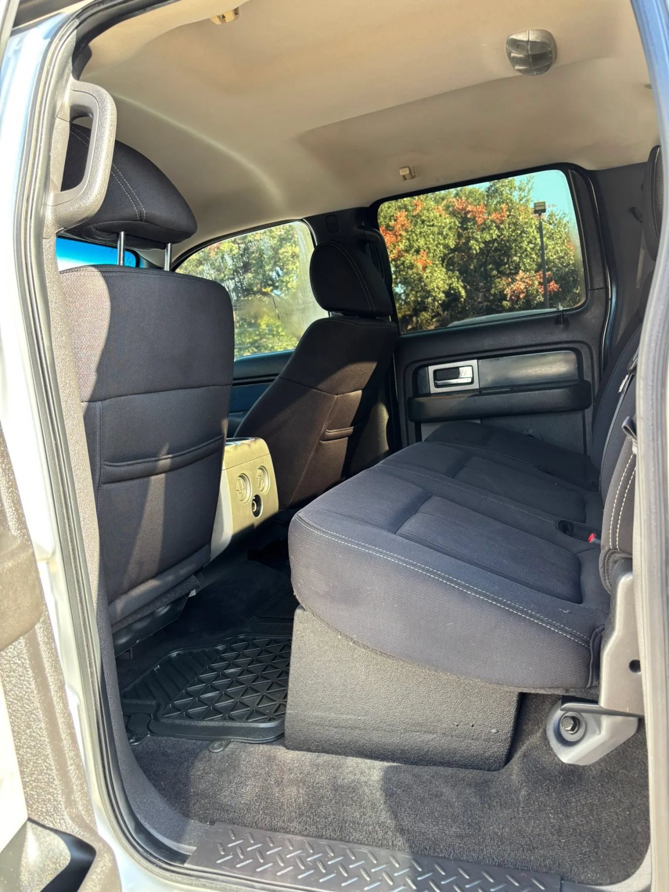Used 2010 Ford F150 XLT RWD image 14