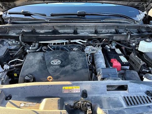 Used 2021 Toyota Highlander Limited image 31