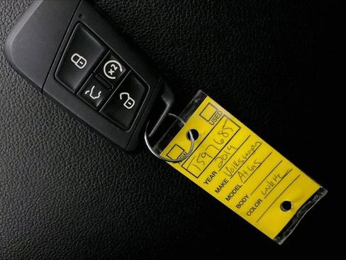 Used 2019 Volkswagen Atlas SEL Premium image 11