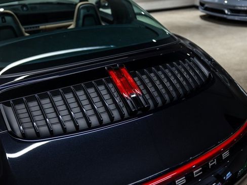 Certified 2024 Porsche 911 Targa 4S image 24
