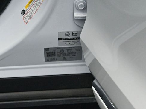 Used 2025 Cadillac XT6 Premium Luxury image 43