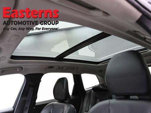 Used 2019 Volvo XC60 T6 Momentum w/ Premium Package image 35