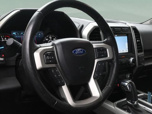 Used 2018 Ford F150 Lariat w/ Equipment Group 502A Luxury AWD/4WD image 19