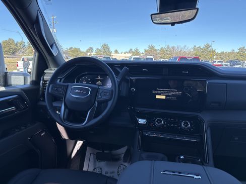 New 2026 GMC Sierra 2500 AT4 w/ AT4 Premium Plus Package AWD/4WD image 3