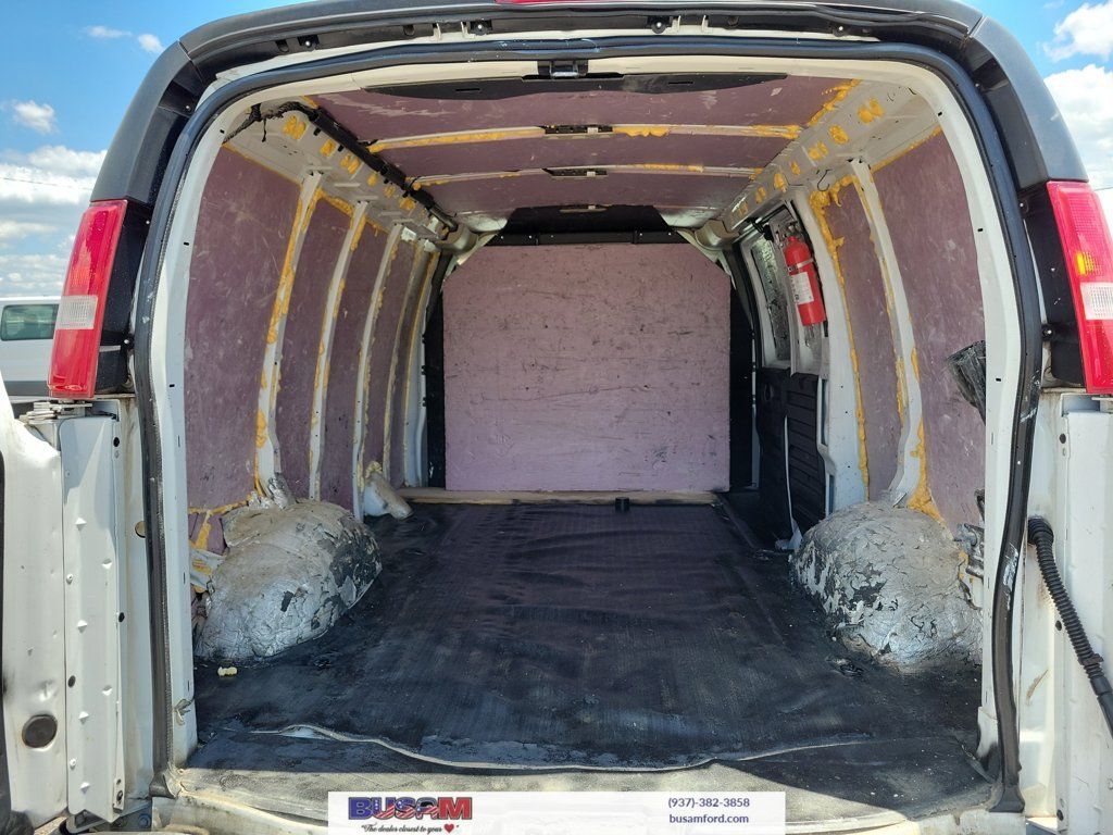 Used 2020 Chevrolet Express 2500 w/ Communications Package RWD image 8