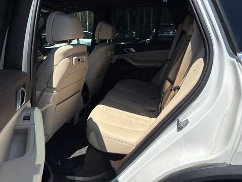 Used 2019 BMW X5 xDrive50i w/ Premium Package 2 AWD/4WD image 4