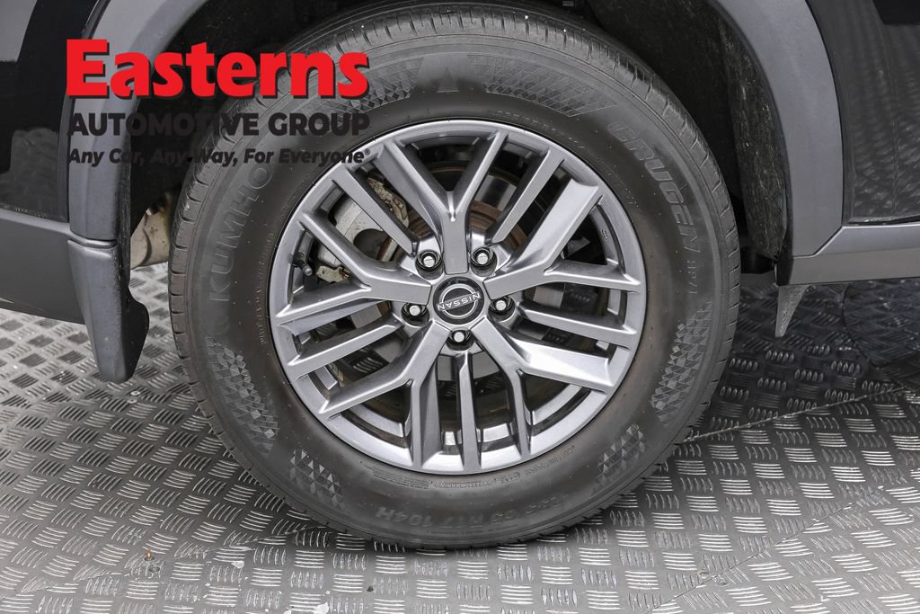 Used 2023 Nissan Rogue S AWD/4WD image 31