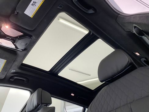 New 2026 BMW X7 M60i w/ Executive Package image 14