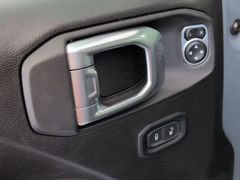 Used 2024 Jeep Wrangler Willys image 16