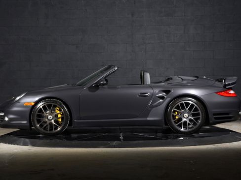 Used 2011 Porsche 911 Turbo S AWD/4WD image 23