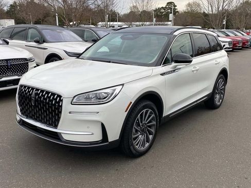 New 2026 Lincoln Corsair Reserve image 3