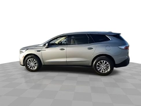 Used 2023 Buick Enclave Essence image 5