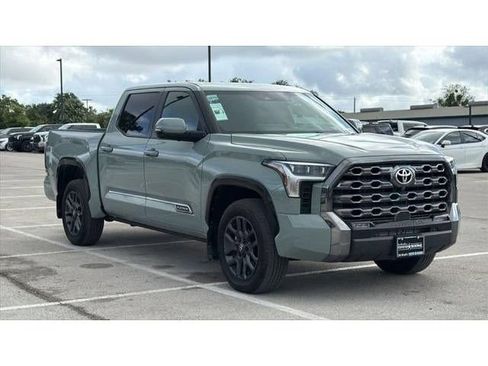 Used 2025 Toyota Tundra Platinum AWD/4WD image 3