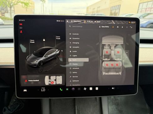 Used 2023 Tesla Model 3 Standard Range image 15