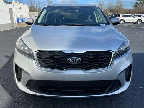 Used 2019 Kia Sorento LX image 9
