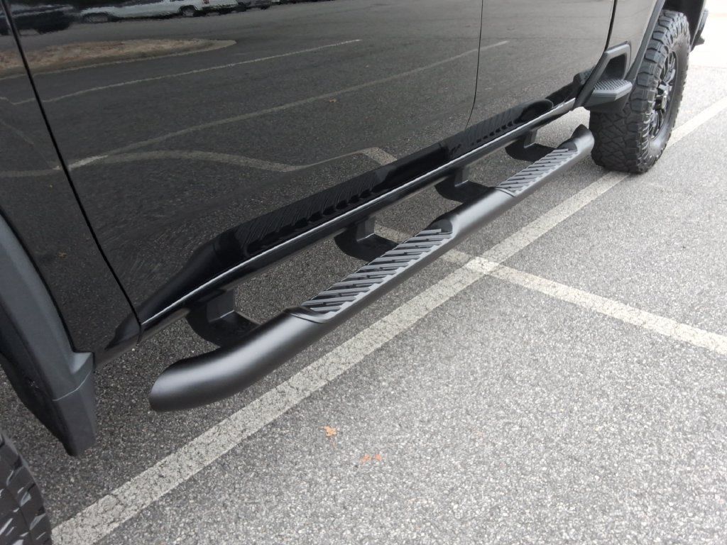 Used 2021 Chevrolet Silverado 2500 LT w/ Midnight Edition AWD/4WD image 12