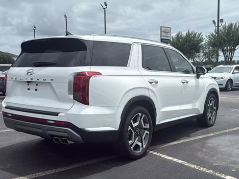 Used 2023 Hyundai Palisade Limited FWD image 7