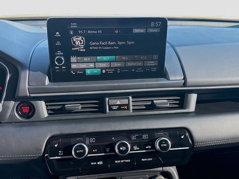 Used 2023 Honda Pilot EX-L image 12