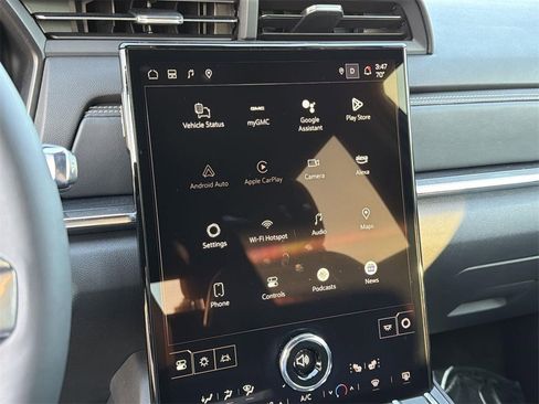 Used 2025 GMC Terrain Elevation image 11