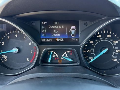 Used 2017 Ford Escape Titanium image 14