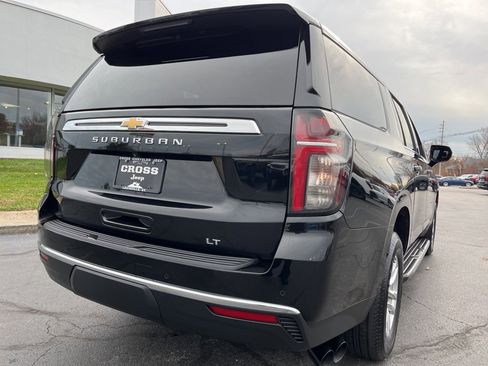 Used 2022 Chevrolet Suburban LT image 46
