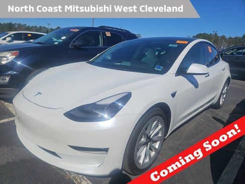 Used 2022 Tesla Model 3 Long Range image 1