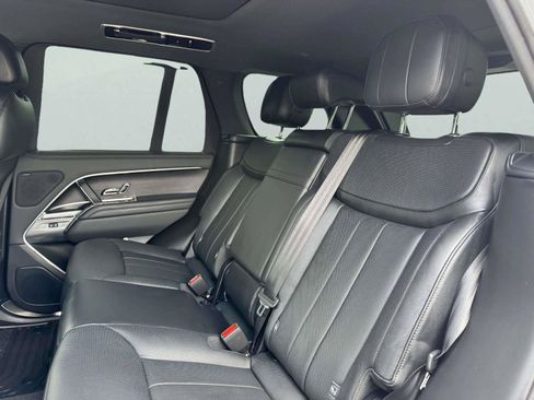 Used 2024 Land Rover Range Rover SE AWD/4WD image 38