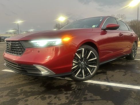 Certified 2024 Honda Accord Touring image 9