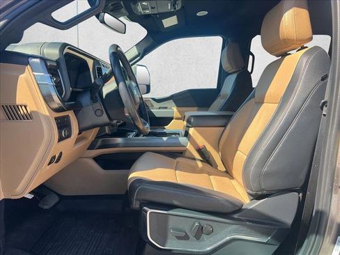 Used 2023 Ford F450 Lariat w/ Lariat Ultimate Package image 16