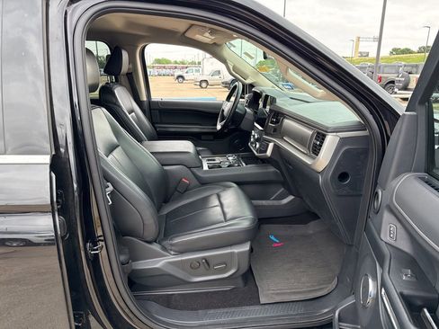 Used 2022 Ford Expedition Max XLT image 14
