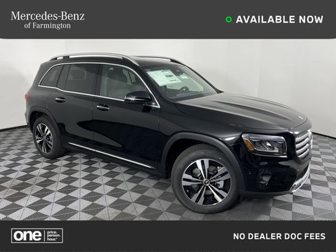 New 2025 Mercedes-Benz GLB 250 4MATIC image 1