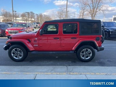 Used 2021 Jeep Wrangler Unlimited Sahara w/ Cold Weather Group image 4