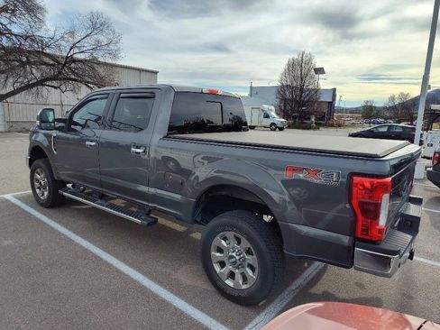Used 2019 Ford F250 Lariat w/ Chrome Package image 5